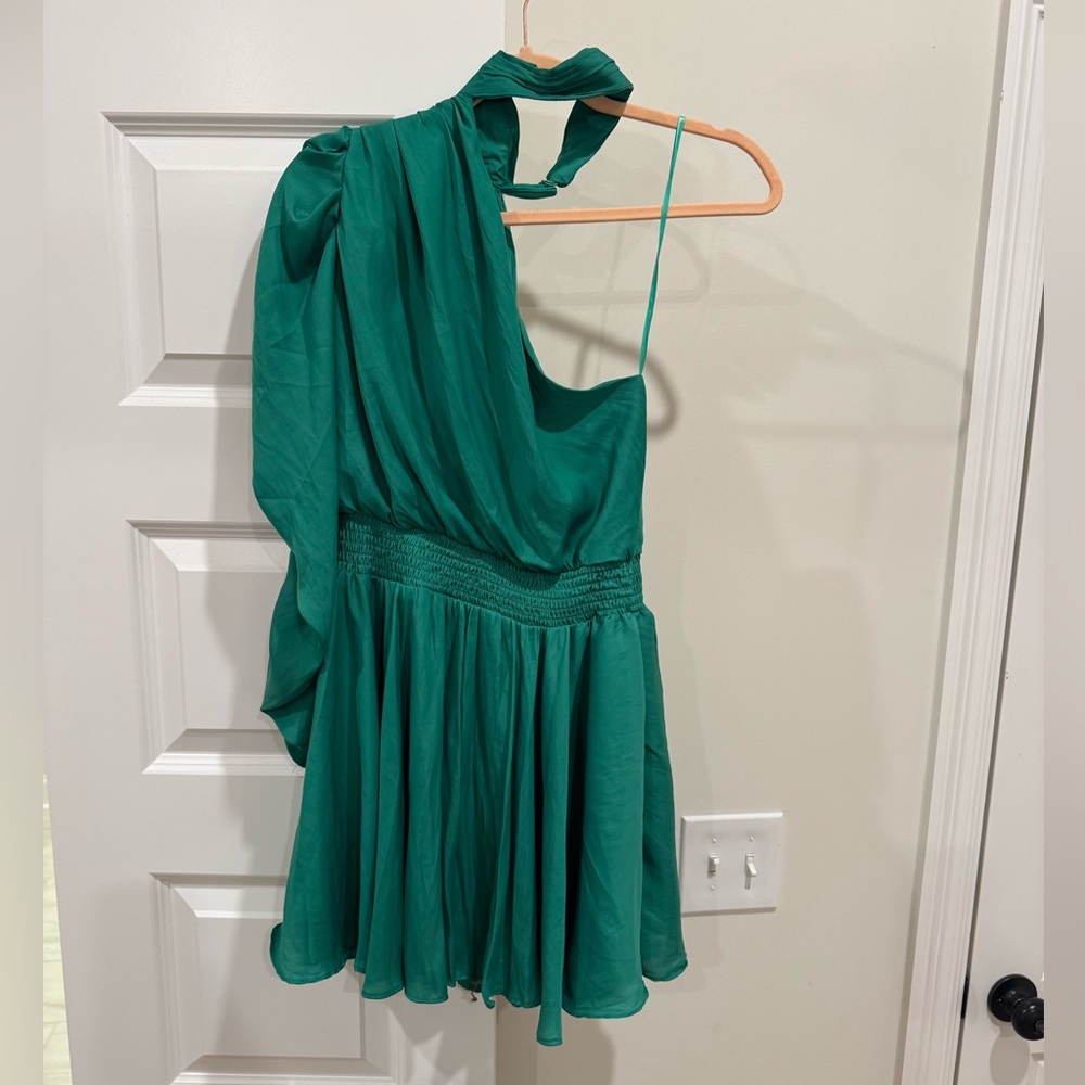 Do+Be Green one shoulder dress
